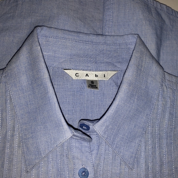 CAbi Blue Oxford Shirt Size Small Button Up Pintuck Pleated Tailored Career Work - Picture 10 of 13